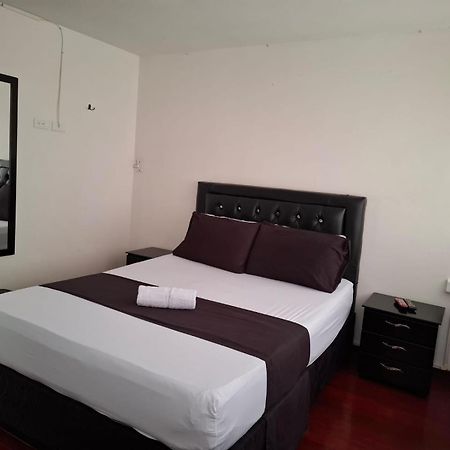 Hospedaje Luna Llena Manizales Exterior foto